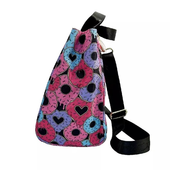 Betsey Johnson Insulated Light Weight Lunch Tote/Bag w/Graphic Donuts Print - Picture 12 of 15